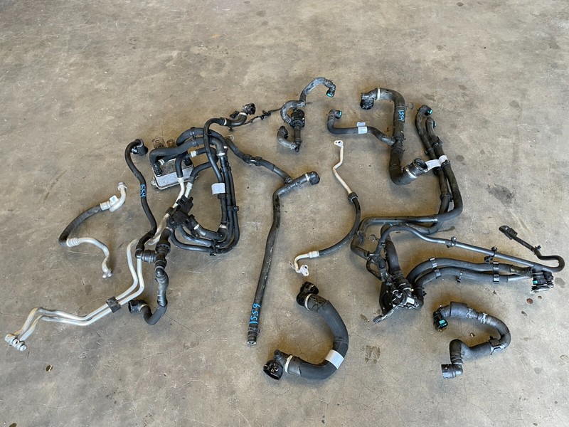 17 18 19 20 Jaguar F-Pace Radiator Coolant Hose Duct Tube Pipe Set 2.0L 1559 OEM