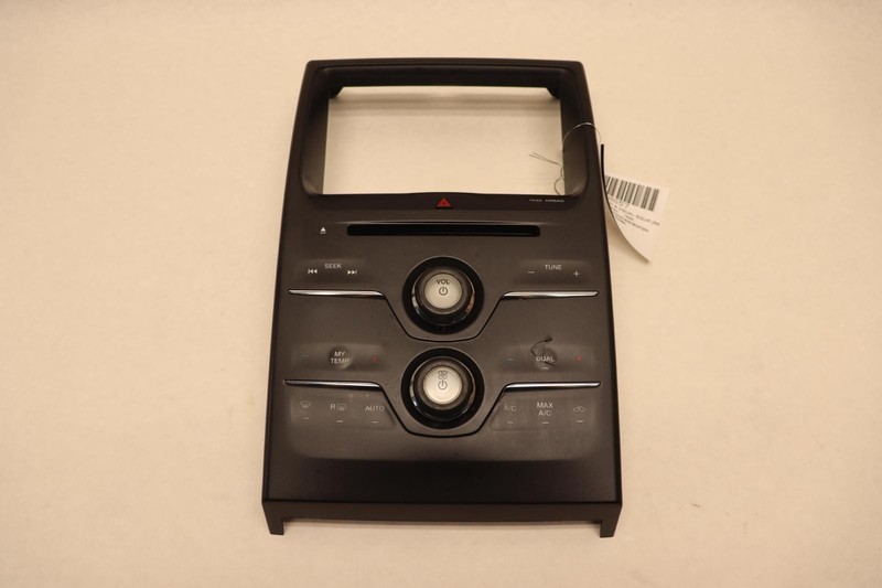 2014-2019 FORD FLEX DASH 8" SCREEN RADIO & CLIMATE FACE CONTROL PANEL OEM