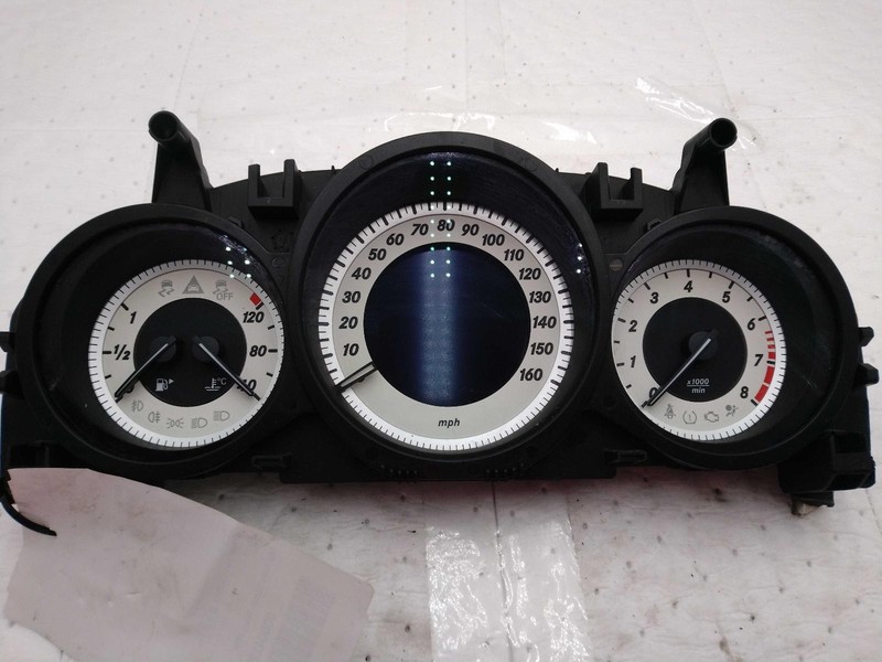 2015 Mercedes-Benz E-Class Speedometer Gauge OEM Black 120K Miles NJ25-25969