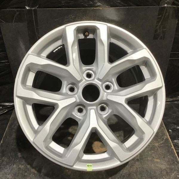 2022-2023 Jeep Gladiator Wrangler 9301 Wheel 17x7.5 Rim Silver Painted 04755565A