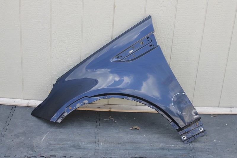 2017-2024 Land Rover Discovery Front Left Driver Side Fender Oem