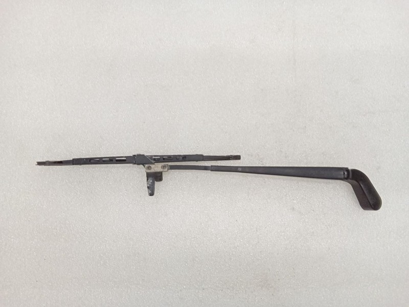 4 RUNNER2000 Wiper Arm               75977