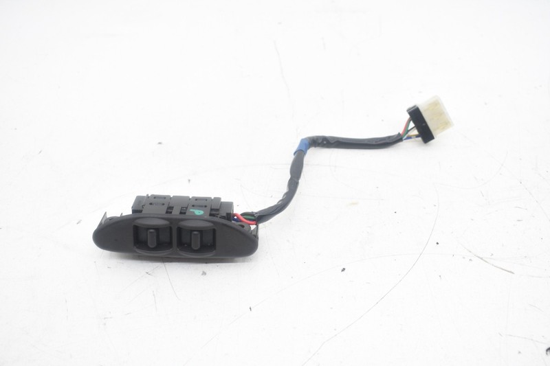 2004 Nissan 350Z Passenger Right Power Seat Switch OEM KW82