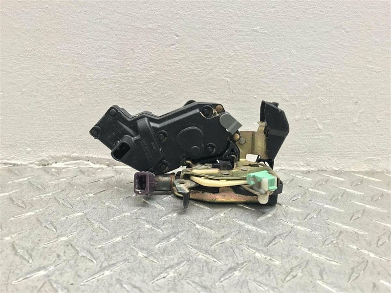 2001 FORD F250SD PASSENGER REAR LEFT DOOR LOCK LATCH ACTUATOR OEM 643.FD8M01