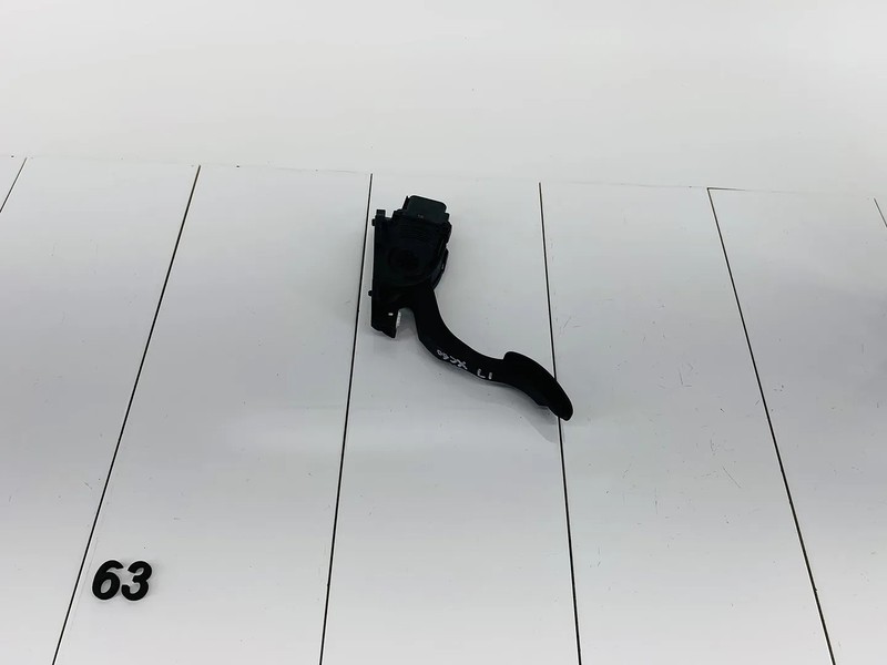 2017 VOLVO XC60 2.0L L4 GASOLINE ENGINE MOTOR ACCELERATOR GAS PEDAL OEM