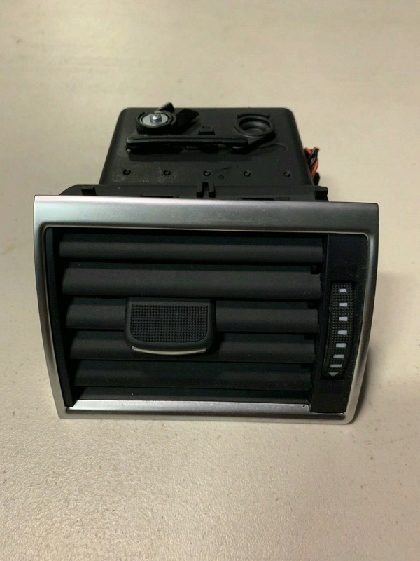 04 05 06 07 AUDI A8 A8L D3 PASSENGER RIGHT SIDE DASH A/C HEATER AIR VENT OEM 60k