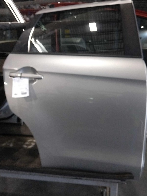 2019 Mitsubishi Outlander Sport Rear Right Door Silver Light Scratch 706553