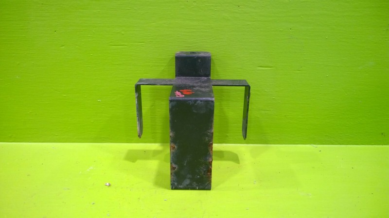 GENERAC 20KW 1.6 COOLANT RESEVOIR BRACKET GEN-48