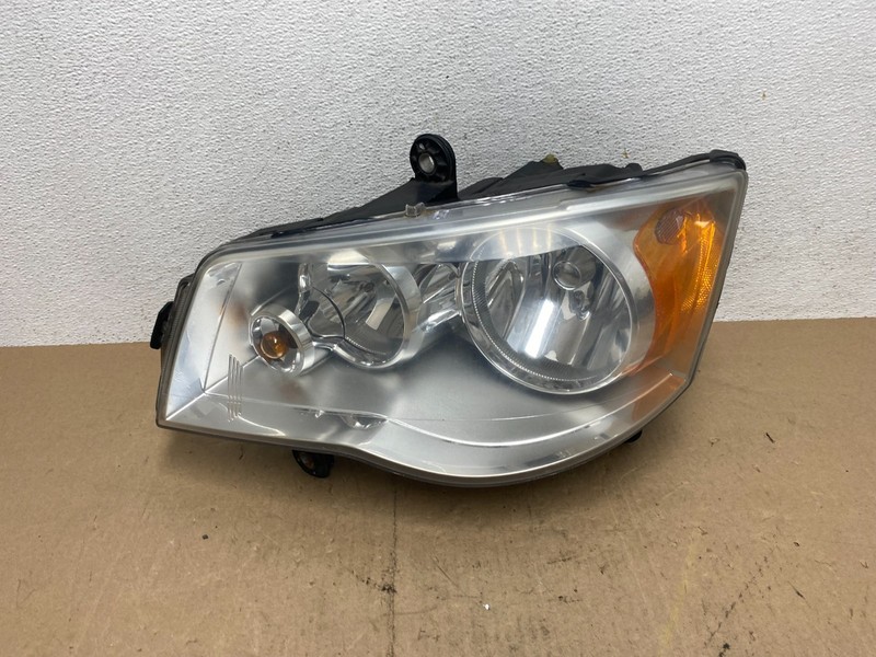 2008 to 2016 Chrysler Town and Country Left Driver Lh Side Headlight AE6876 DW