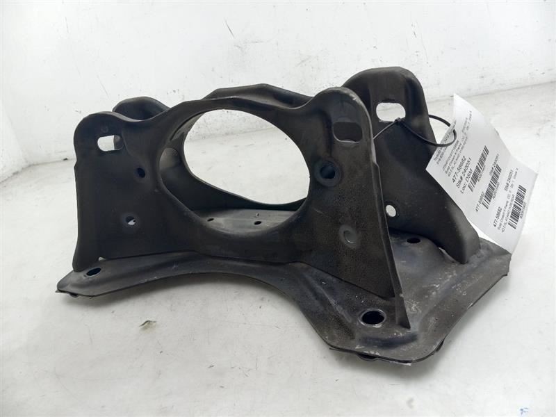 96-00 TOYOTA RAV4 2.0L AWD AT REAR CROSSMEMER / SUBFRAME
