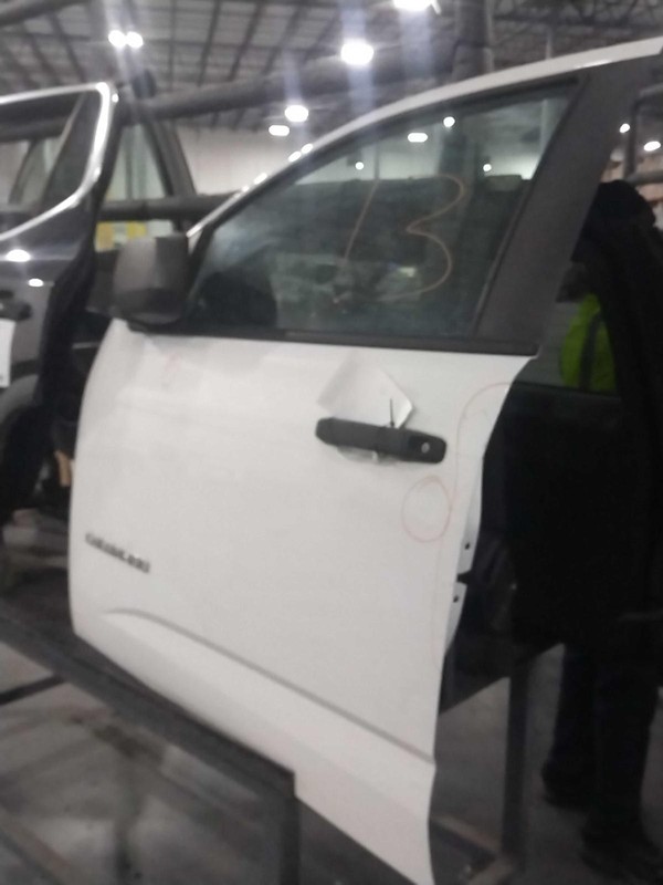 2020 Chevrolet Colorado Front Left Door White 104K Miles Used Part 639283