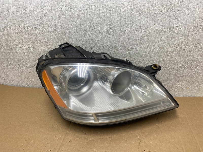 XENON 2006-2009 Mercedes-Benz ML-Class Headlight Right Passenger OEM U9818 DW
