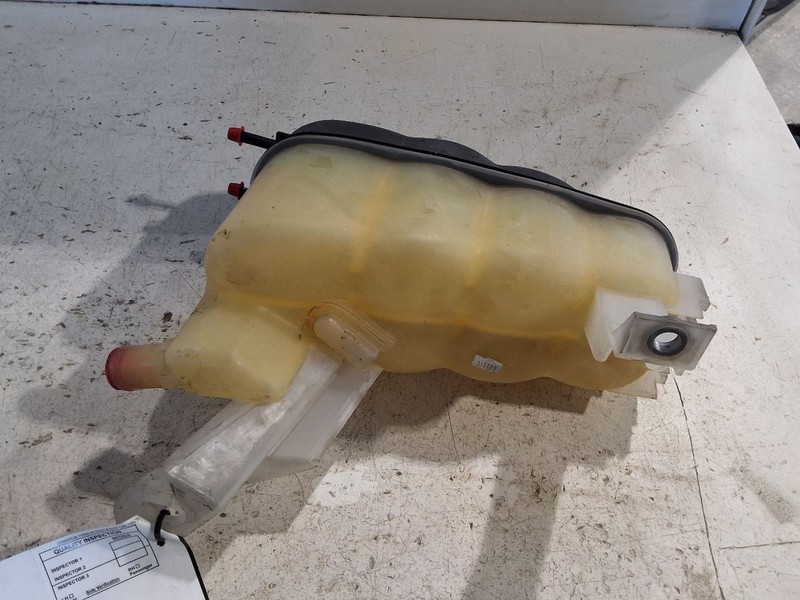 Coolant Reservoir Fits 15-20 ESCALADE 3408245