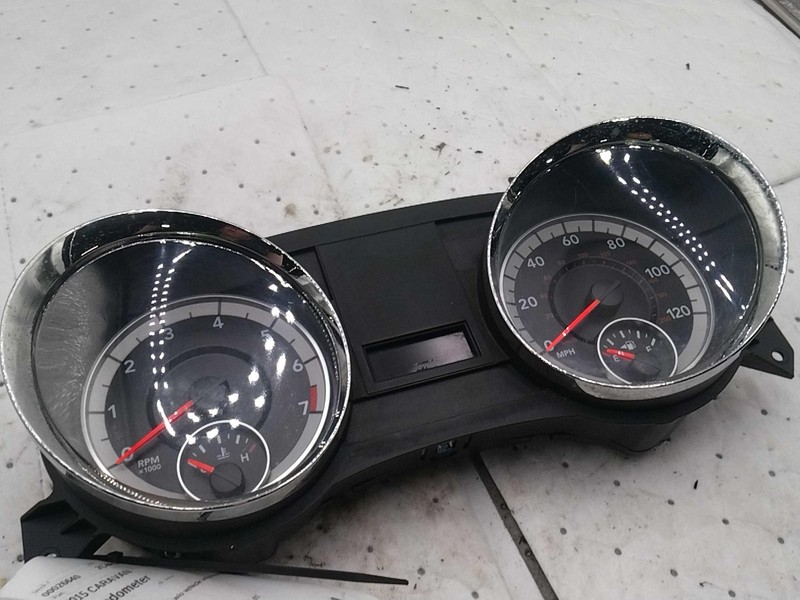 2015 Dodge Caravan Speedometer Gauge OEM Red 74K Miles NJ25-26640-673964
