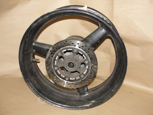 2000 YAMAHA YZF R6 REAR WHEEL BRAKE ROTOR RIM W/ BRAKE DISC YZFR6 00