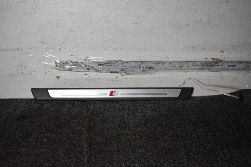 2018-2023 Audi S5Front Right Door Sill Scuff Plate Insert 8W6947418A9B9