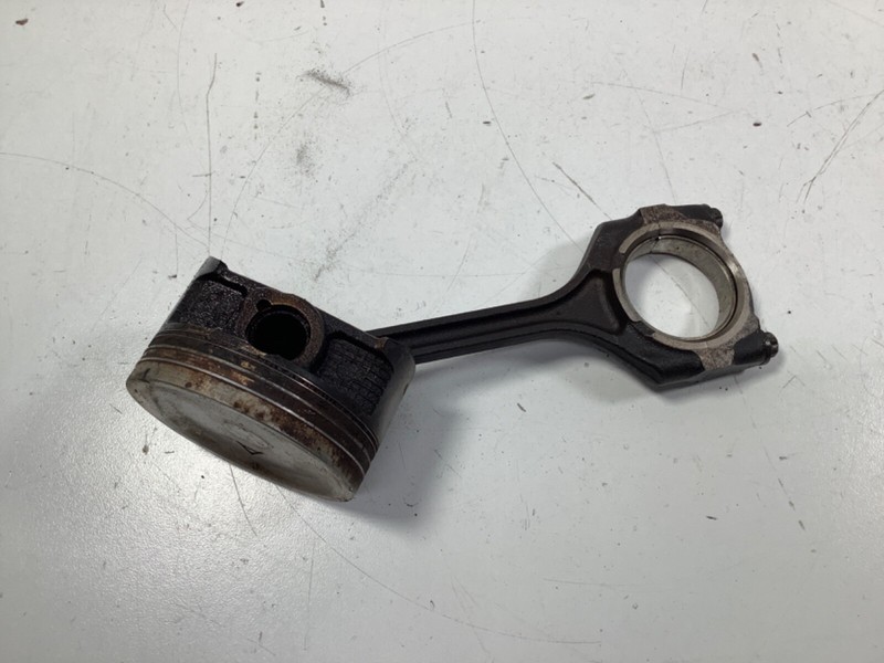 00-06 Honda Insight Piston & Connecting Rod 13010-PHM-010 OEM