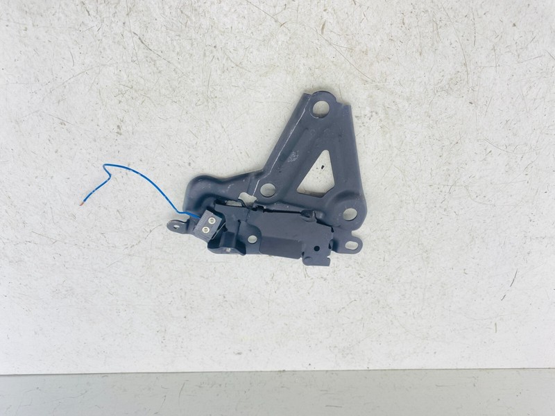 10-15 Lexus IS250C IS350C CONVERTIBLE REMOVABLE ROOF LEFT CATCH OEM 63270-53010