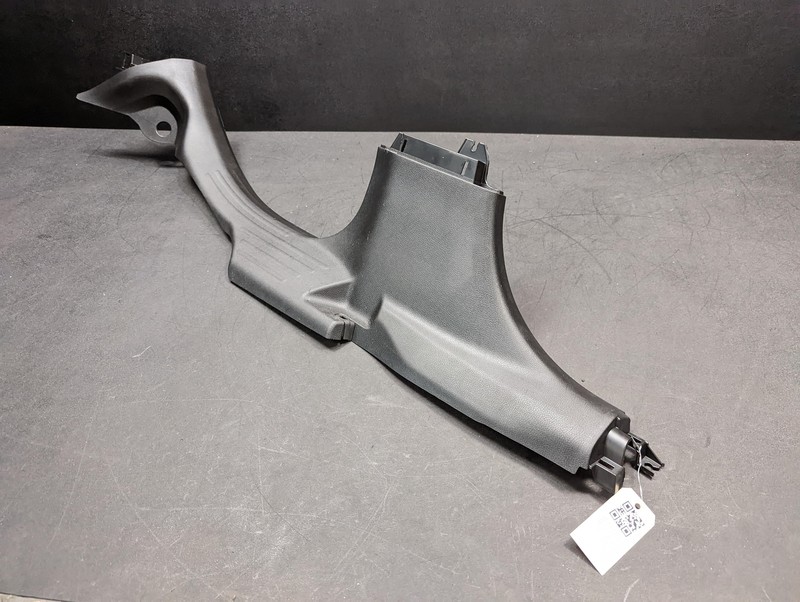 Left B-Pillar Lower Trim Panel 2019 Jeep Renegade 5XB05LXHAA 2015 2016 - 2023