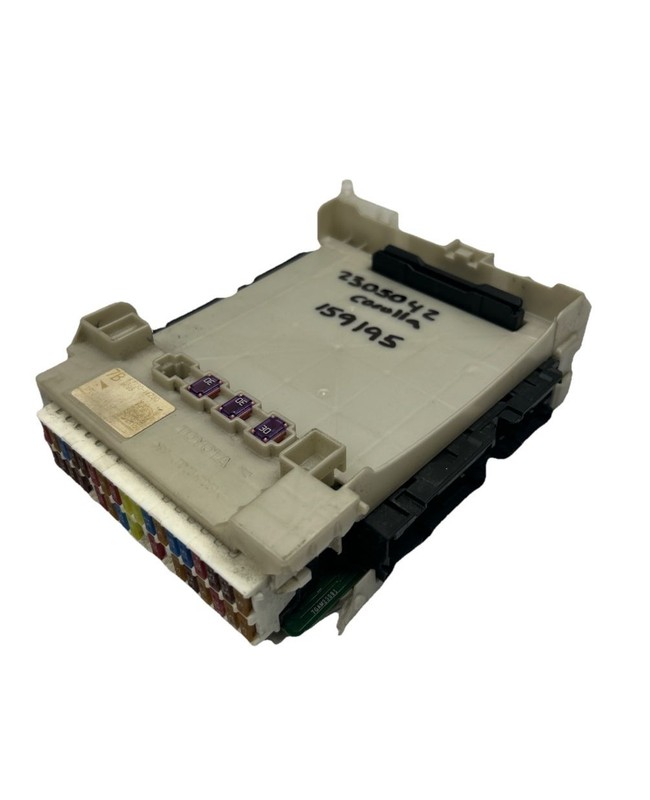 2022 Toyota Corolla junction box cabin fuse relay block assy