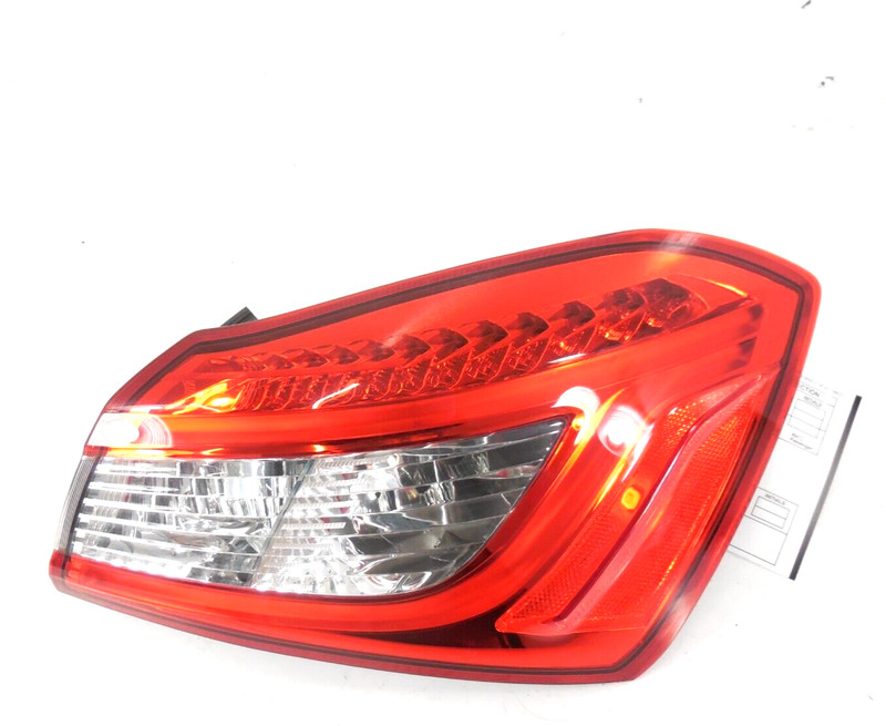 14-17 Maserati Ghibli Quarter Panel Outer Tail Light Lamp Passenger Right OEM