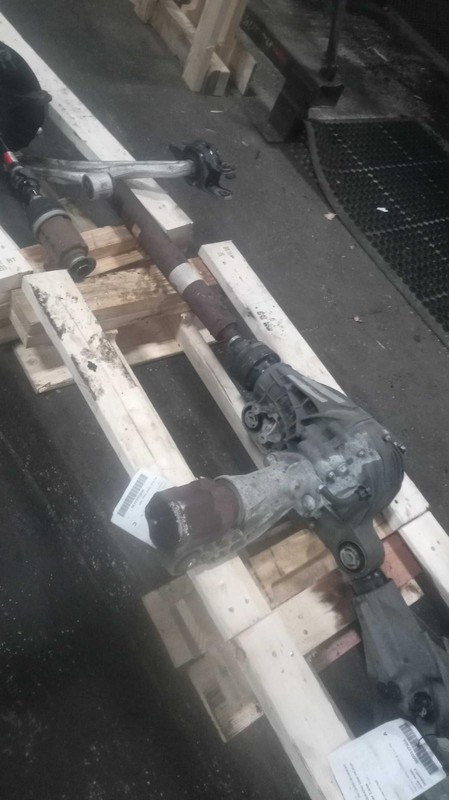 2007 Jeep Wrangler 3.8L 4WD Drive Axle Assembly OEM Black 195K Miles