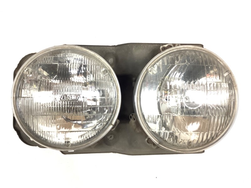79-81 Accord Right Front Light Headlight Case Glass Beam Lamp Bracket Ring OEM