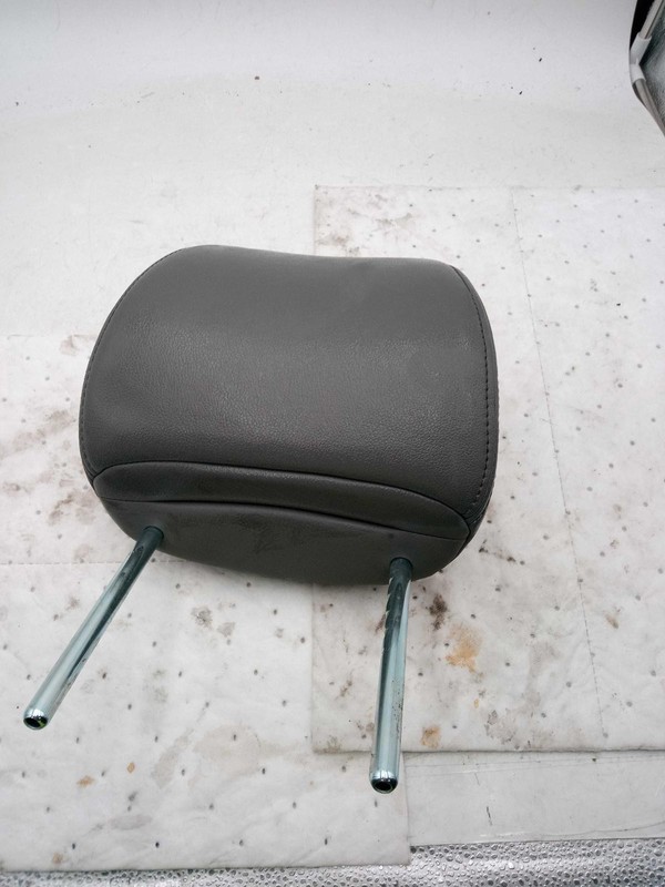 2010 Honda Odyssey Silver Headrest OEM Used 5248514 150K Mileage