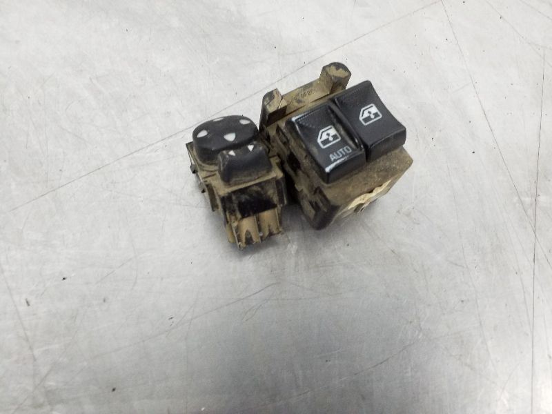 Driver Front Door Switch Driver's Window Fits 00-05 MONTE CARLO 183466