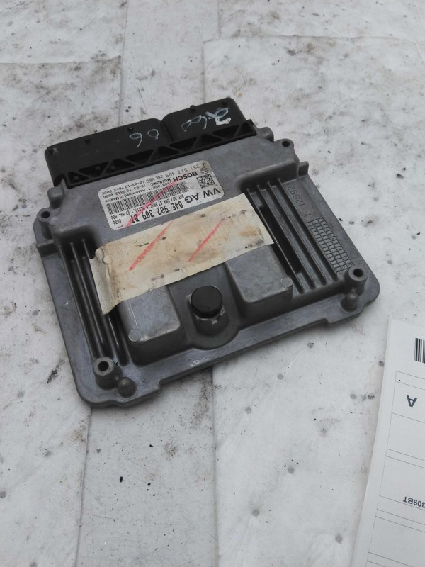 2019 Volkswagen Jetta Engine Control Module ECM 04E907309BT 44K Miles OEM
