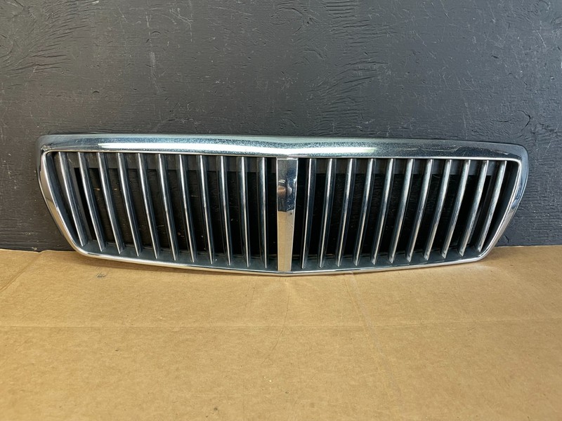 2002 to 2005 Hyundai XG350 Front Upper Grill Grille W/Emblem ae0861 DG