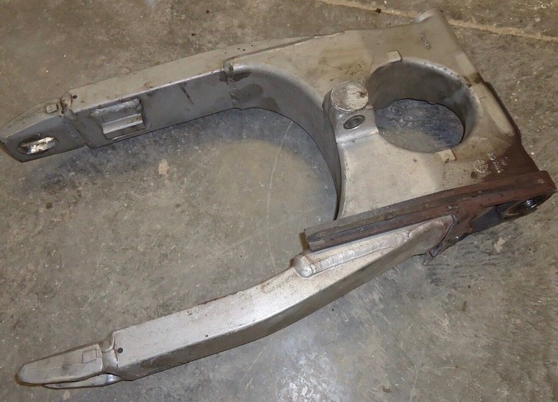 2001 Triumph Sprint RS 955I 955 I Rear Back Swingarm Swing Arm Swivel Pivot 01