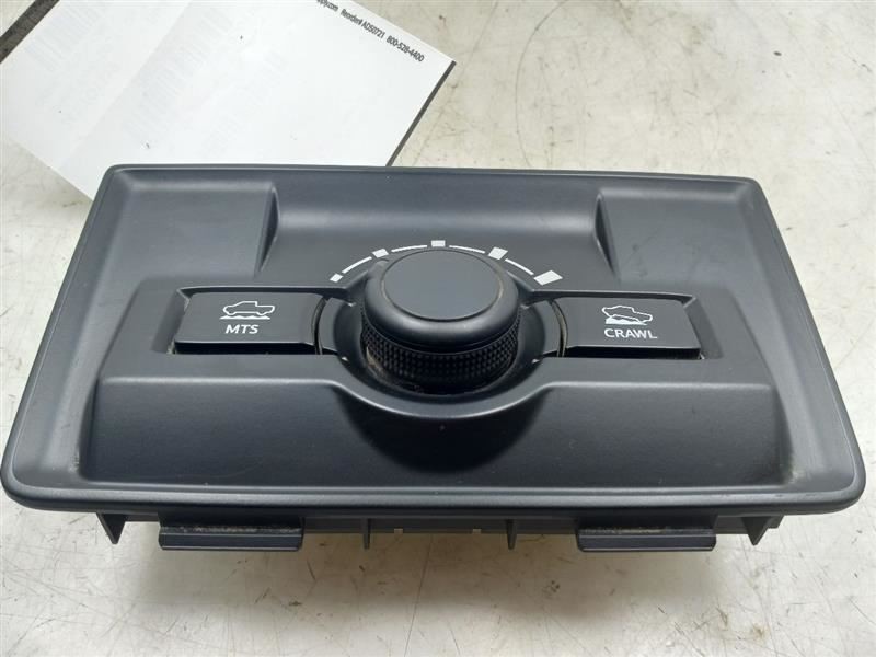 2019 TOYOTA TACOMA OVERHEAD CENTER CONSOLE MTS CRAWL SWITCH