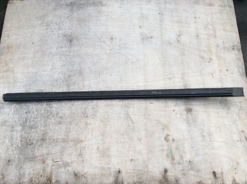 90 91 1990 1991 Accord 2DR Right Side Protector Door Panel Molding Used OEM