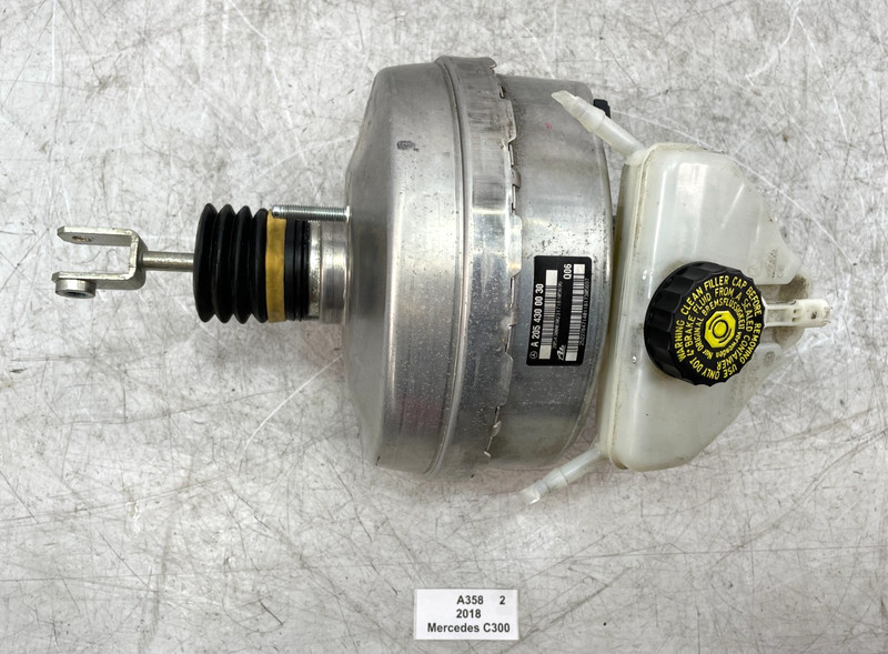✅15-21 OEM Mercedes C300 A205 W205 Power Brake Booster Master Cylinder Reservoir