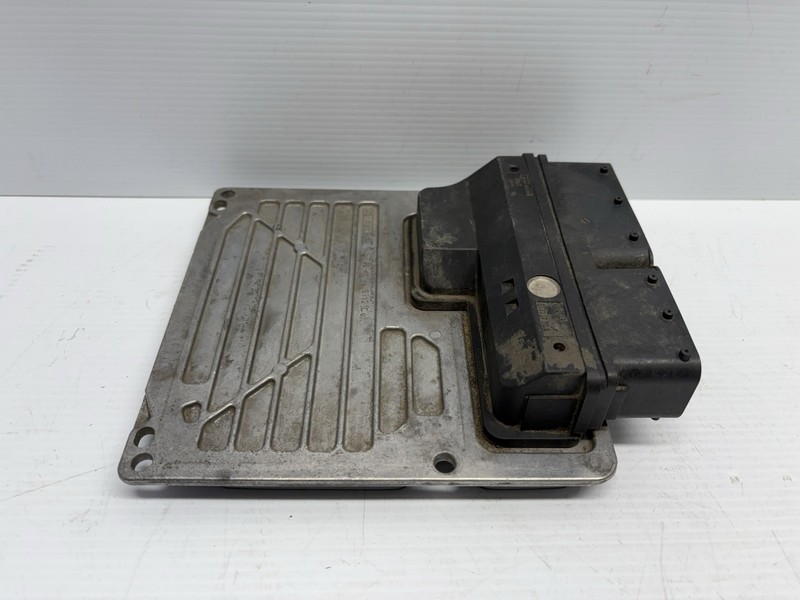 2002-2005 MERCEDES BENZ W271 C 230 ENGINE CONTROL MODULE ECU ECM OEM A2711532779