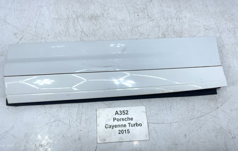 ✅ 11-18 OEM Porsche Cayenne Turbo 958 Rear Left Driver Side Door Molding White*