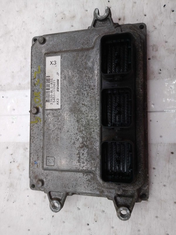 Used Engine Control Module (ECM) fits: 2011 Acura Tsx Electronic Control Module