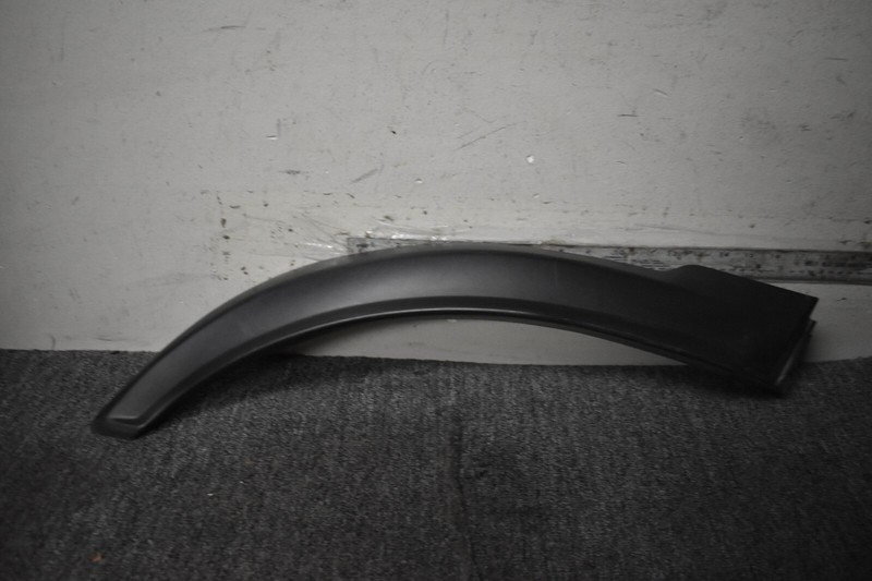 2019 RANGE ROVER EVOQUE WHEEL ARCH TRIM RIGHT SIDE FACTORY OEM