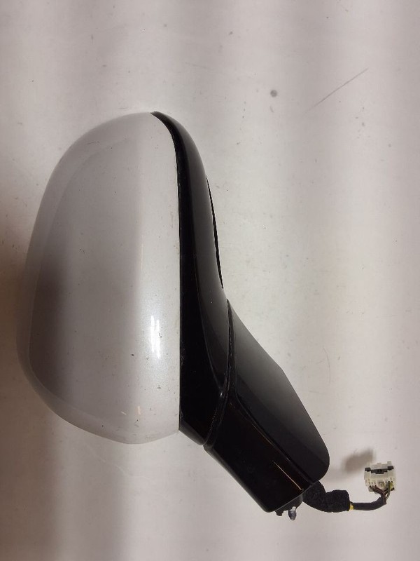 2020 Hyundai SANTA FE Driver Side View Mirror Power Heated w/Blind Spot Alert