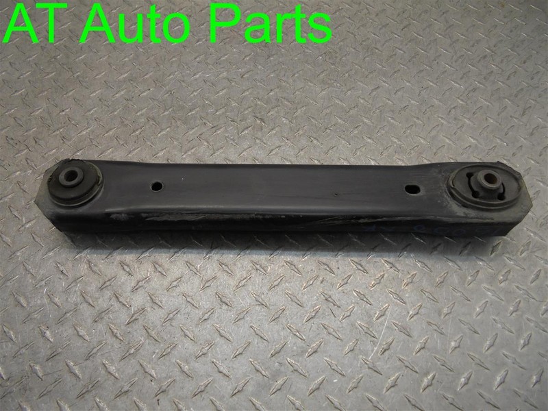 99 00 01 02 03 04 JEEP GRAND CHEROKEE REAR LOWER CONTROL ARM 52088355AD