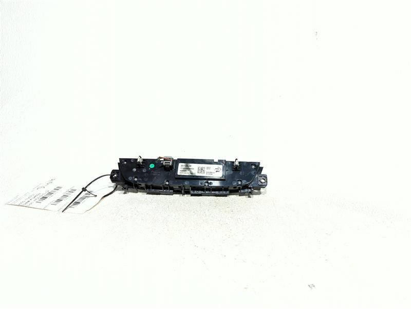 Used A/C Selector Switch fits: 2018 Buick Regal single zone opt C4P Grade A