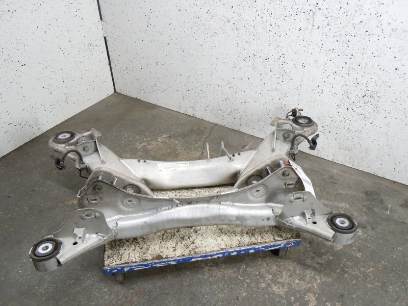 2006 06 Bentley Continental Flying Spur Rear Sub Frame Crossmember OEM