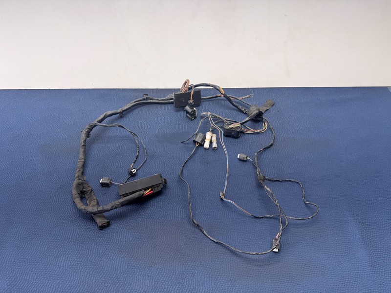 06–14 OEM BMW E90 E93 3 Series Left Adaptive Xenon Headlight Wiring Harness Plug