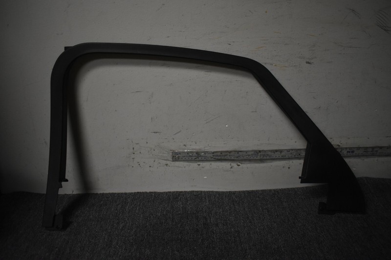 2013-2019 LINCOLN MKZ RIGHT SIDE WINDOW UPPER TRIM MOLDING FACTORY OEM