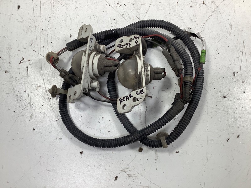 90-93 Acura Integra4 Door License Light Assembly 34100-SH3-A01 OEM