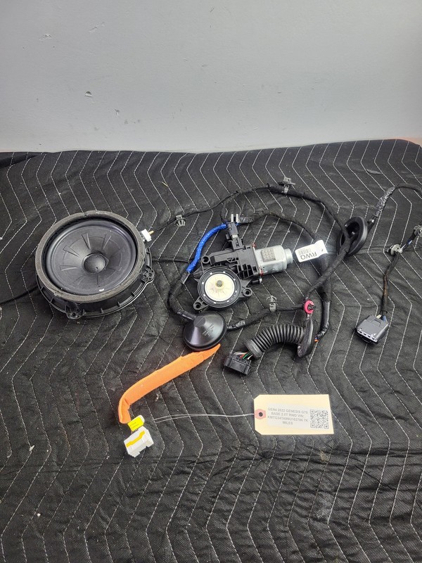 Used Oem Genesis G70 Right Rear Door Harness Speaker Regulator Motor 2022-23 G70