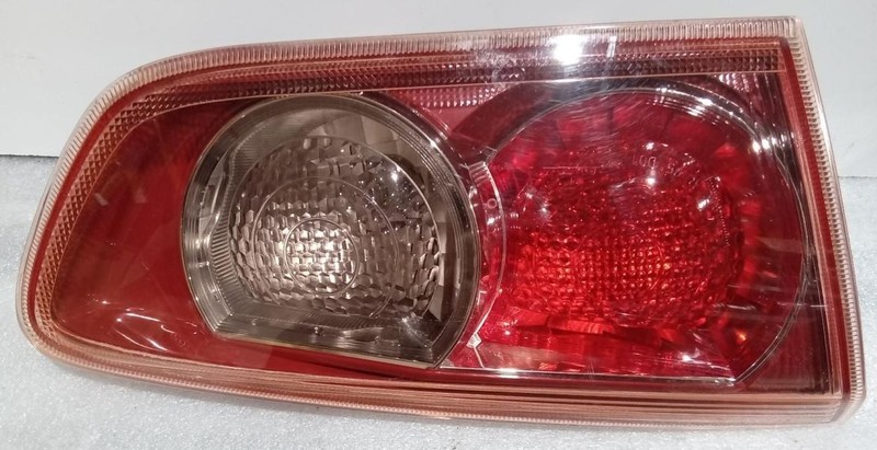 2008-2009 Mitsubishi Lancer LH Lid Mounted Tail Light Assembly 50798 A 8330A111