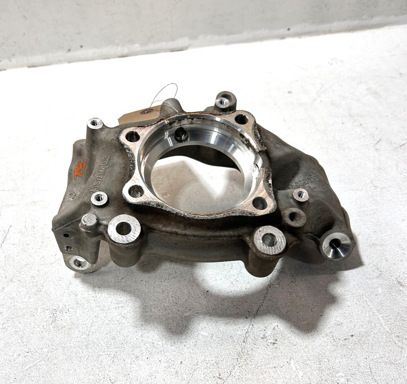 Rear Left Spindle Knuckle / Wheel Bearing Housing AUDI Q7 2017-2023 OEM