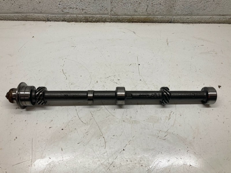 W4Volvo Penta Genuine Original OEM AQ 130 Countershaft
